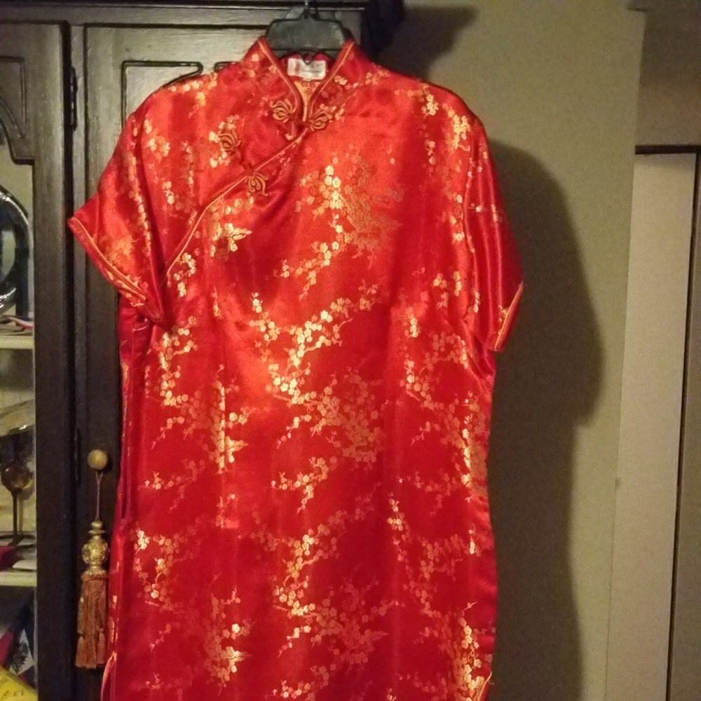 2x Red and gold dress. Short and sexy!